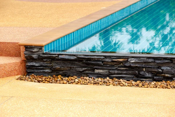 Svømmebasseng på kurbad – stockfoto