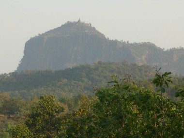 Yazın dağları ziyaret etmek