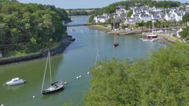 Breton Köyü, Le Bono, Brittany, Fransa