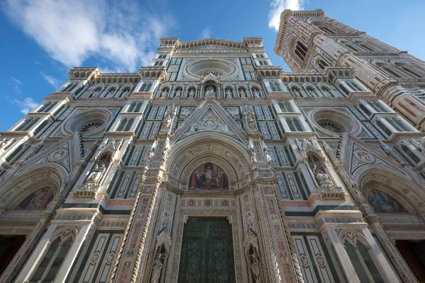 The Basilica di Santa Maria del Fiore (Basilica of Saint Mary of the Flower) in Florence, Italy — Stock Photo, Image