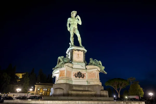 Estatua de David, situada en el Parque Michaelangelo Florencia, Italia Imagen de archivo