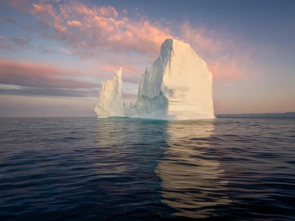 Grönland Ilulissat gleccserek az óceánnál — Stock Fotó