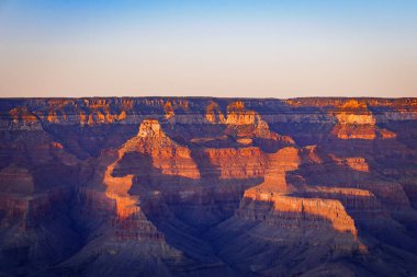 Gün batımında Büyük Kanyon