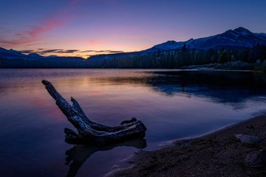 Edith Lake, Jasper Alberta Kanada seyahat yeri