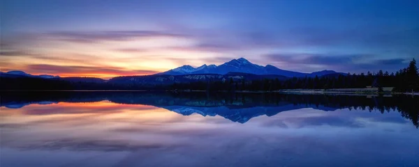 Anette Lake, Jasper Alberta Kanada utazási cél — Stock Fotó