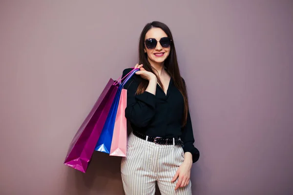 Young Happy Summer Shopping Woman Shopping Bags Isolated Background — Stock Photo, Image