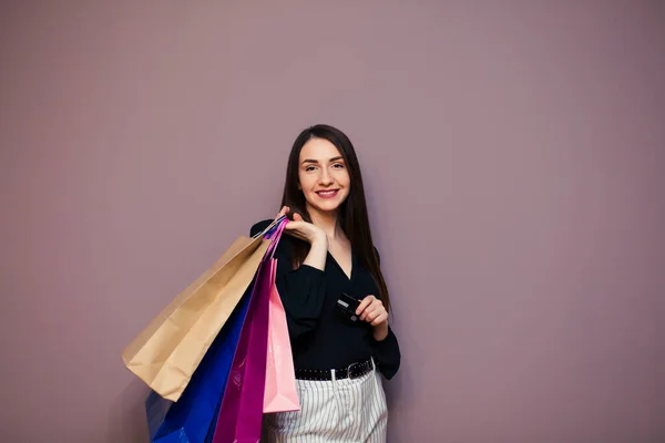 Happy Beautiful European Women Smiling Credit Card Holding Shopping Bags — Stock Photo, Image