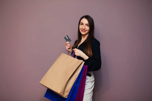 Happy Beautiful European Women Smiling Credit Card Holding Shopping Bags — Stock Photo, Image