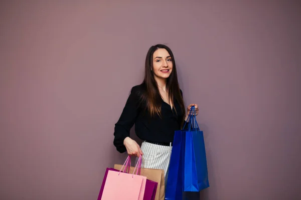 Retrato Bonito Bonito Feliz Bonito Bonito Surpreso Loira Menina Segurando — Fotografia de Stock