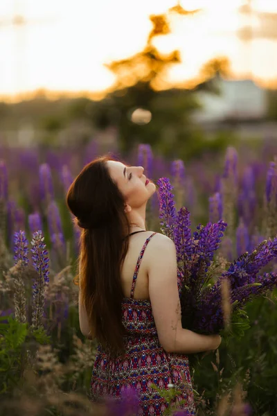 Happy Young Girl Smiling Holding Hands Lavender Soft Focus Close — Stock Photo, Image
