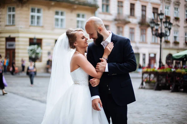 Wonderful Wedding Sunny Day Beautiful Couple — Stock Photo, Image