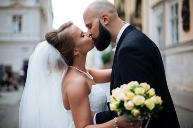 hippi düğünü, güzel bir çift, düğün günü, yaz.