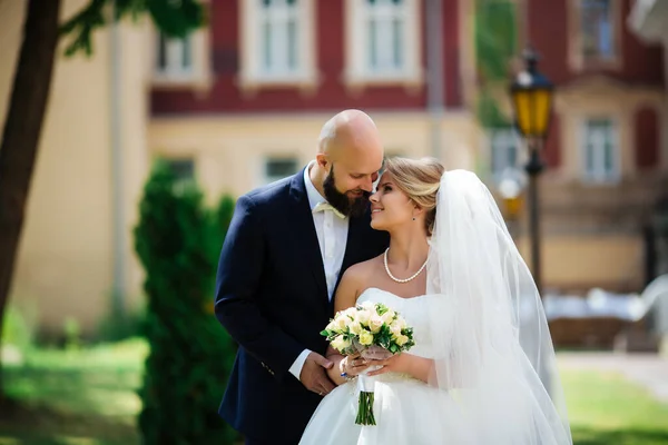 대머리 신부아름다운 결혼식 — 스톡 사진