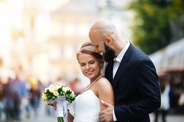 素晴らしいカップルの非常に美しい結婚式 結婚式の — ストック写真