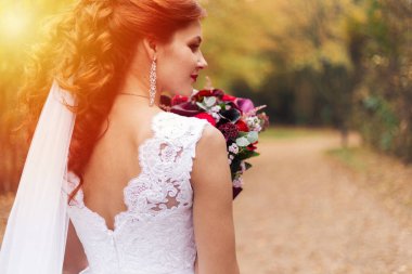 Ormanda güzel bir gelin. Düğün günü..