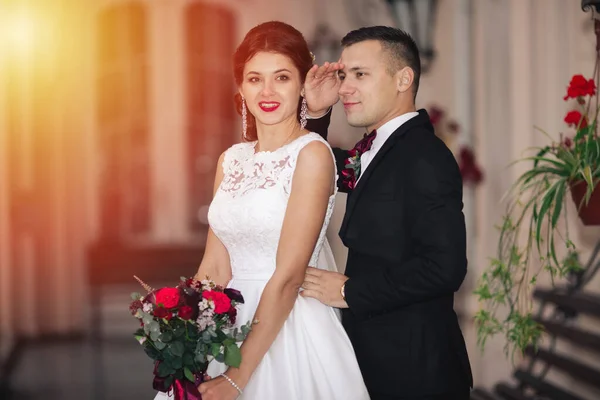 Bride Groom Cozy House Photo Taken Natural Light — Stock Photo, Image