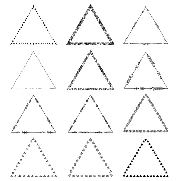 Dessin vectoriel Triangles tribaux originaux Set . — Image vectorielle