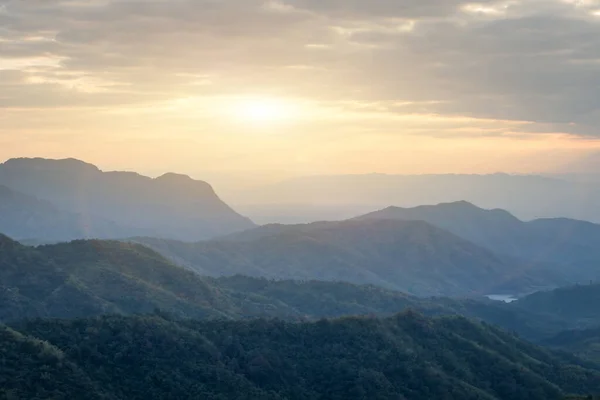 Landscape of mountain and fog in the morning at Khao kho Phetcha — Stock Photo, Image