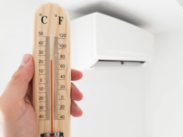 Термометр и измерение температуры с современным кондиционированием воздуха
 