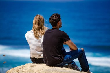 Kaç tropikal bir okyanus arıyorsunuz / deniz manzara.