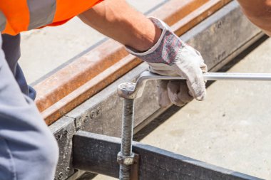 İnşaat işçisi için ağır bir iş..