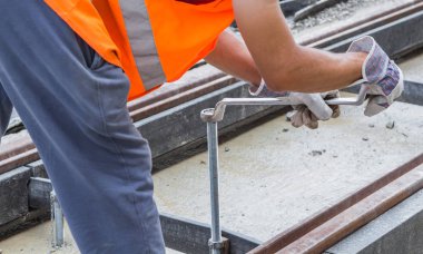 İnşaat işçisi için ağır bir iş..