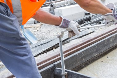 İnşaat işçisi için ağır bir iş..