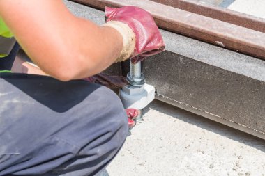 İnşaat işçisi için ağır bir iş..