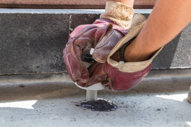 İnşaat işçisi için ağır bir iş..