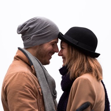 Çiftler güzel sonbahar ve kış zamanlarının tadını çıkarıyorlar..