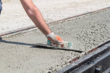 İnşaat işçisi için ağır bir iş..