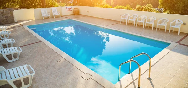 Tropical Swimming Pool Nice Hot Day — Stock Photo, Image