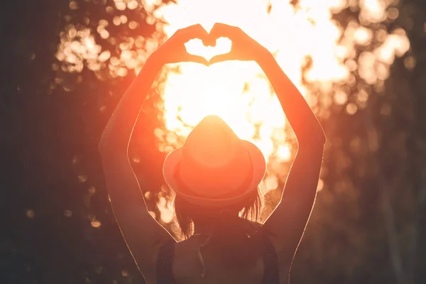 Aşk Romantizm Için Kalp Şekli Evrensel Işaret — Stok fotoğraf
