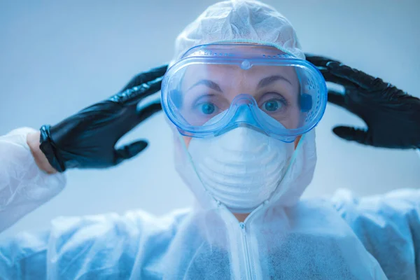 Médico Científico Traje Cuerpo Completo Para Prevención Virus Enfermedades — Foto de Stock