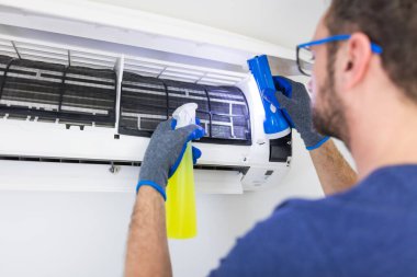 Klima servisi ve bakım, klima ünitesinin tamiri ve tehlikeli patojenlerin filtrelerinin temizlenmesi / dezenfekte edilmesi.
