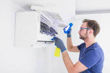 Klima servisi ve bakım, klima ünitesinin tamiri ve tehlikeli patojenlerin filtrelerinin temizlenmesi / dezenfekte edilmesi.