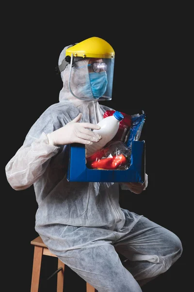 Food Groceries Home Delivery Pandemic Outbreak Hysteria Person Full Protective — Stock Photo, Image