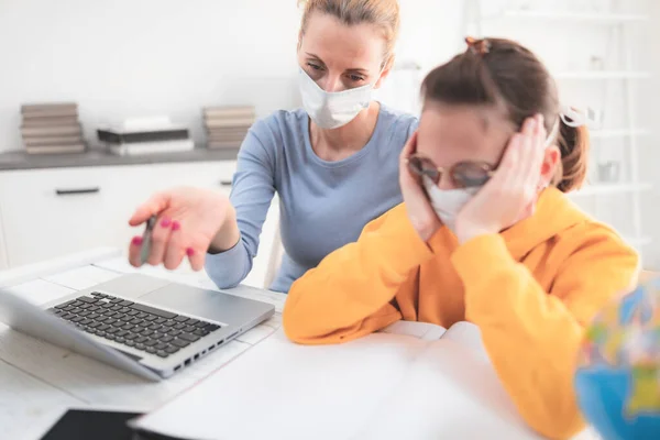 Kind Thuis Studeren Onderwijs Thuisonderwijs Met Prive Leraar Moeder Met — Stockfoto