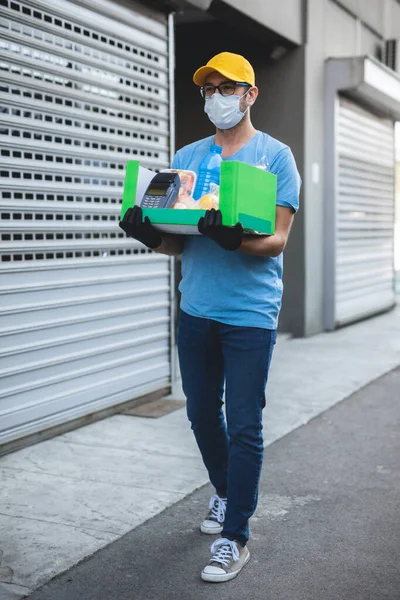 Tipo Entrega Con Caja Protectora Máscara Bolsa Con Comestibles Punto — Foto de Stock