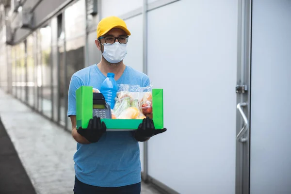 Tipo Entrega Con Caja Protectora Máscara Bolsa Con Comestibles Punto — Foto de Stock