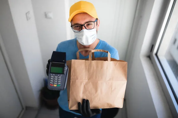 Tipo Entrega Con Caja Protectora Máscara Bolsa Con Comestibles Punto — Foto de Stock