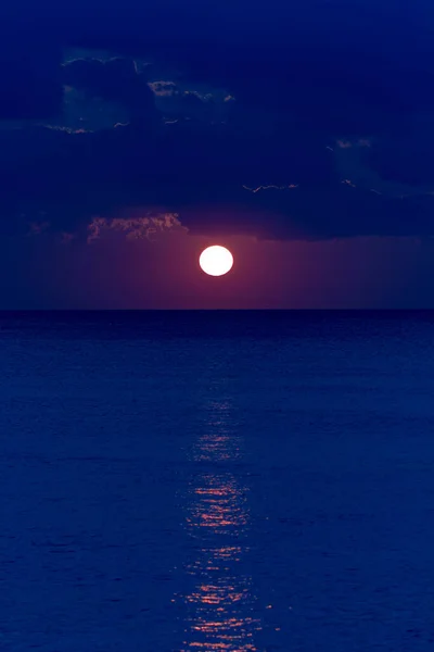 Salida Puesta Del Sol Sobre Horizonte Oceánico Colores Tropicales — Foto de Stock
