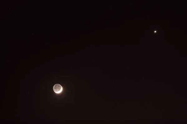 Jeune Lune Vénus Dans Ciel Nocturne Sombre — Photo