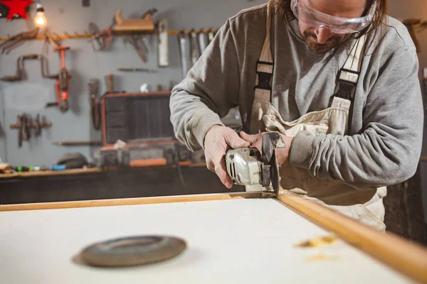 Male Carpenter Working Old Wood Retro Vintage Workshop — Stock Photo, Image