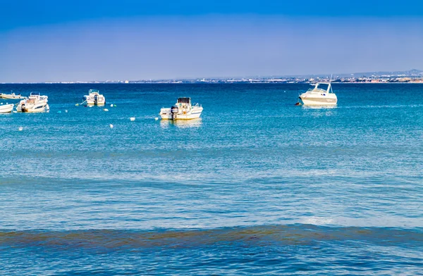 Barcos Amarrados Playa — Foto de Stock