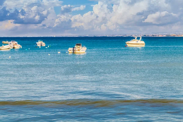 Bateaux Amarrés Bord Mer — Photo