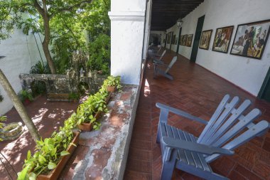 Cartagena, Kolombiya - 3 Ağustos: San Pedro Claver Manastırı, kurulan Cizvitler tarafından 3 Ağustos 2017 üzerinde Convento San Ignacio de Loyola olarak 17 yüzyılın ilk yarısında Cartagena, Kolombiya.