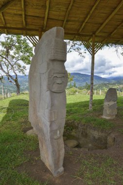 San Agustin, Kolombiya eski Kolomb öncesi heykeller. Archaeological Park, Magdalena Nehri'nin heykeller vadisinde kaynağında 1800 metre yükseklikte.
