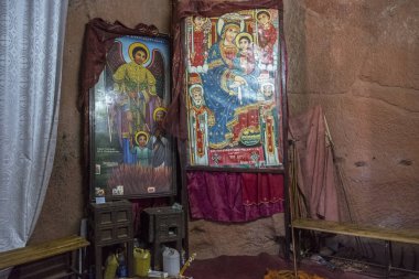 Lalibela, Etiyopya - 6 Ocak: Bahis Giyorgis, Lalibela kaya 6 Ocak 2018 üzerinde Etiyopya'da kazılan kilise dini resimler.
