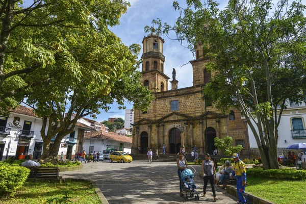 San Gil, Kolombiya - 10 Ağustos: 10 Ağustos 2017 San Gil, Kolombiya San Gil katedral.